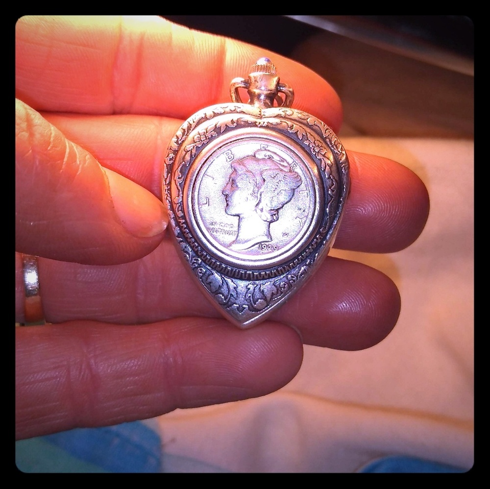 1929 MERCURY DIME  STERLING HEART CLOCK LOCKET